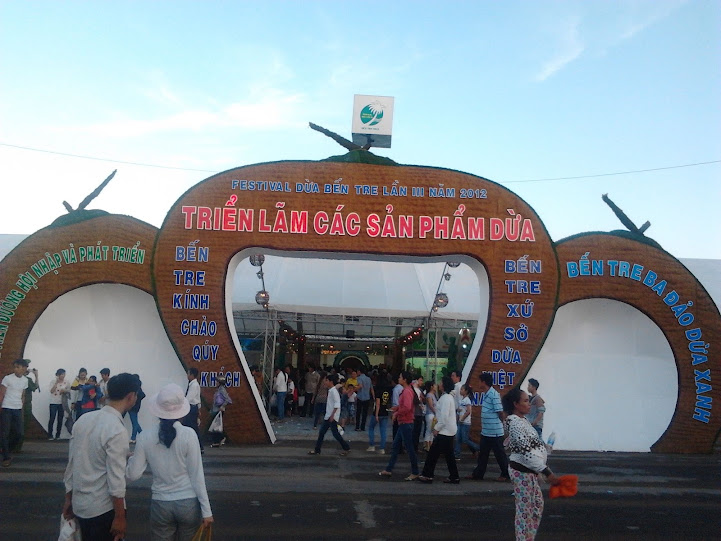 Festival Dừa - Bến Tre 2012-04-07+17.52.42