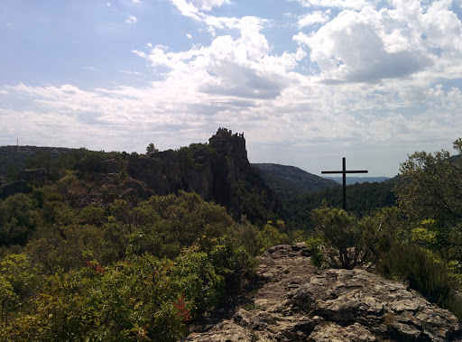 Chateau de saint guillem le desert