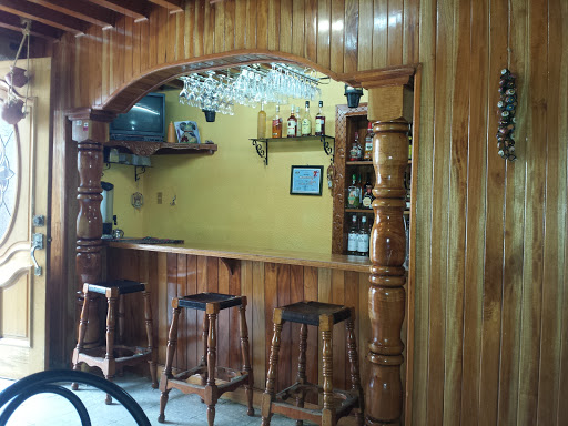Restaurante Bar el Zarzo, Ing Carlos Ramírez Ulloa 2, Centro, 73900 Cd de Tlatlauquitepec, Pue., México, Bar restaurante | PUE