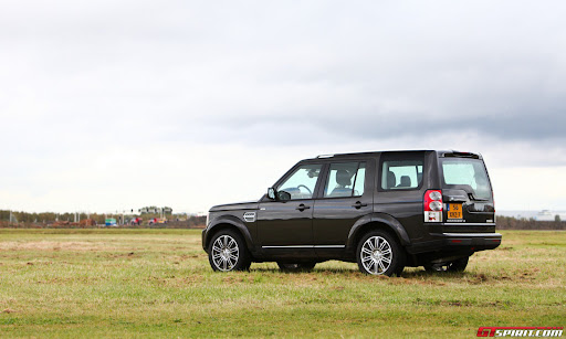 road-test-2012-land-rover-discovery-4-hse-luxury-pack-011