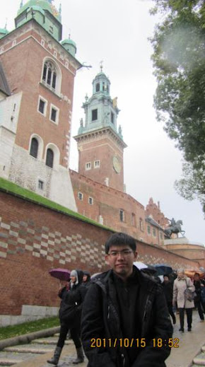 我和Wawel城堡