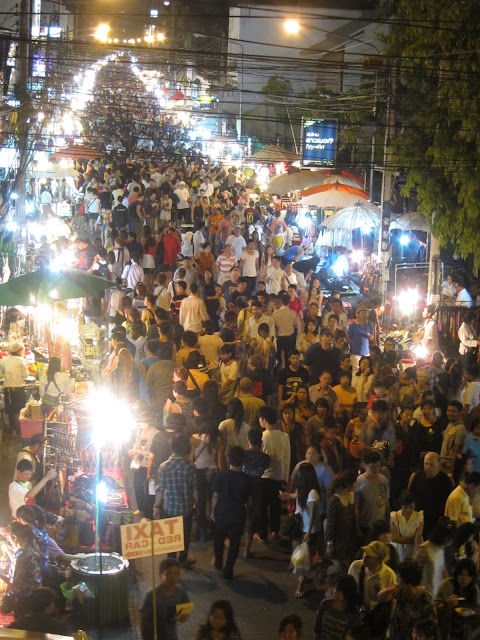 The crowd during Chiang mai sunday market