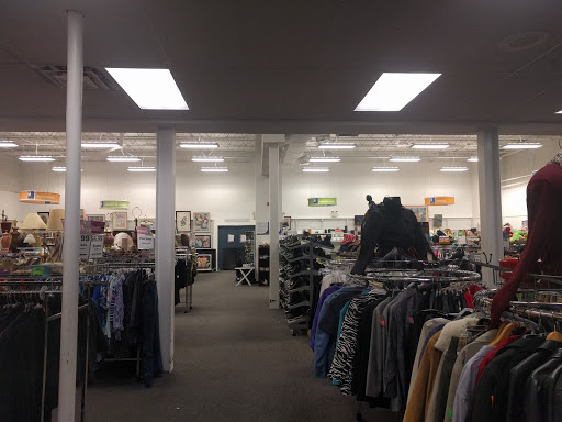 Thrift Store «Goodwill Retail Store & Donation Center», reviews and photos, 4816 Boiling Brook Pkwy, Rockville, MD 20852, USA