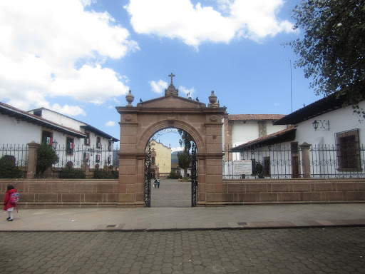 Iglesia De Nuestra Señora Del Sagrario, 61800, Centro, Santa Clara del Cobre, Mich., México, Institución religiosa | MICH