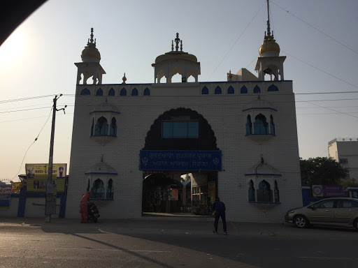 Gurdwara Gur Shabad Parkash, Near Bus Stop, Akal Ashram Colony, Sector 77, Sahibzada Ajit Singh Nagar, Punjab 140308, India, Gurdwara, state PB