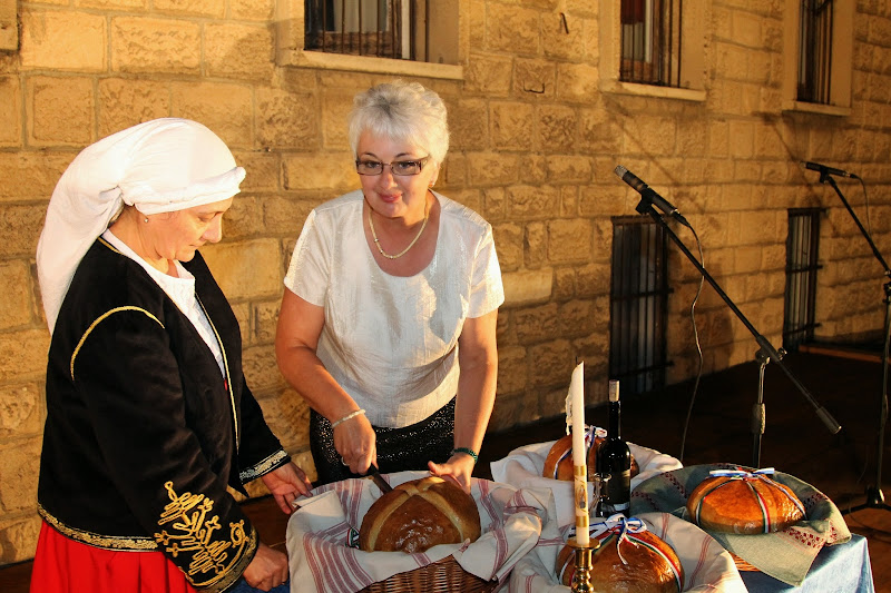 Beloiannisz: Görög kenyérszegés augusztus 20. tiszteletére