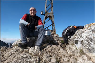 Peña del Castillo mendiaren gailurra 1.432 m. -- 2014ko otsailaren 22an Peña del Castillo mendiaren gailurra 1.432 m. -- 2014ko otsailaren 22an