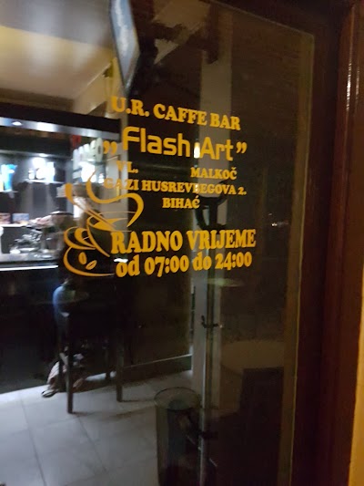 Photos of Flash Art