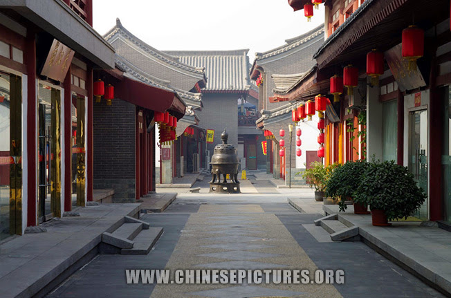 Chinese Style Street in Xi'an - Smog Photo