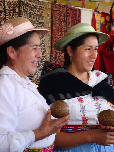 I continuously return to the booth of one artisan, Bertha Medina to be in awe of the hand carved details of her designs on gourds.