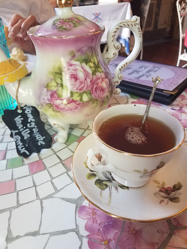 Tea House «The Tilted Teacup Tea Room and Boutique», reviews and photos, 103 S Saxon Ave, Brooksville, FL 34601, USA