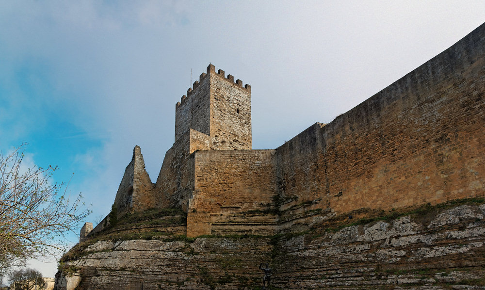 Castello di Lombardia