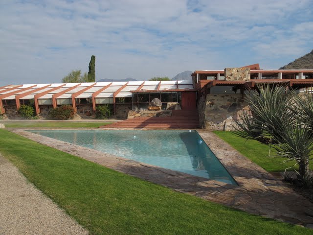 Taliesan West