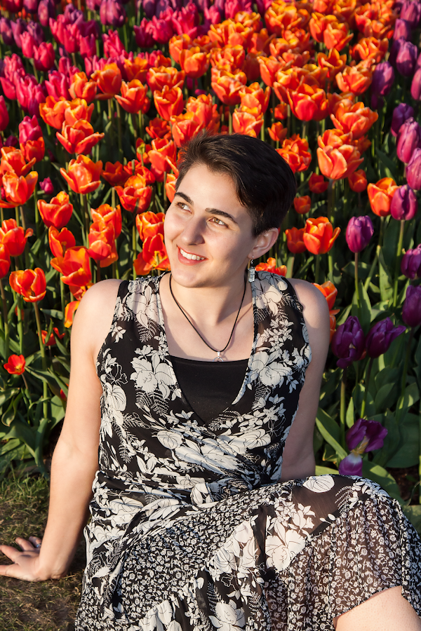 b-2013_04_23-danielle-tulips-8650-corrected.png