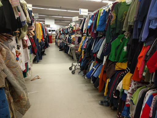 Thrift Store «Village Discount Outlet Store 11», reviews and photos, 4898 N Clark St, Chicago, IL 60640, USA