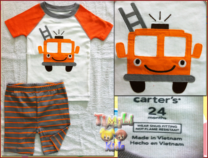 Bộ bé trai Child of mine - một nhãn hàng của Carter's- màu trắng cam, hình xe, việt nam xuất khẩu.
