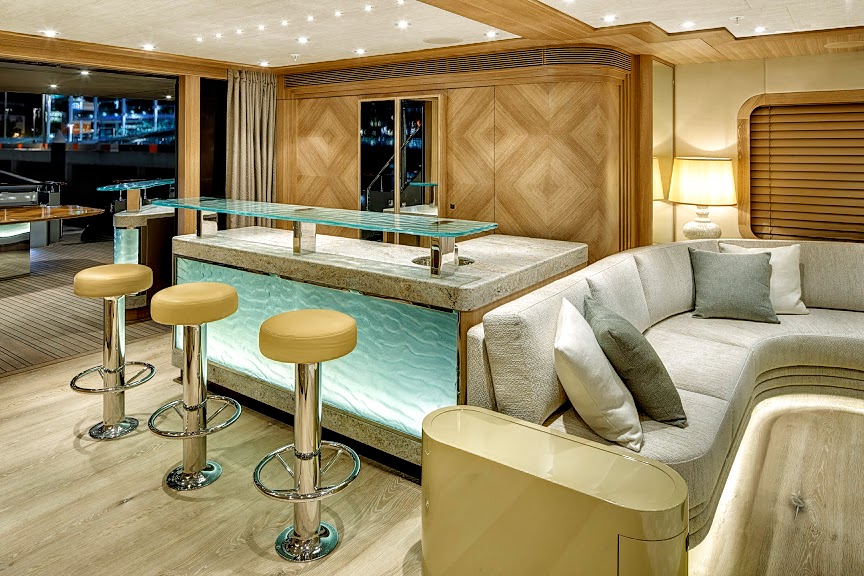 Alloy Yachts AY43 Loretta Anne – Classy and fabulous way of living