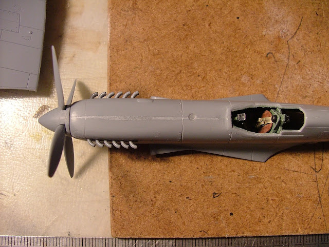 [AZmodel] Supermarine Spitfire Mk VII  - Page 2 DSCF6191