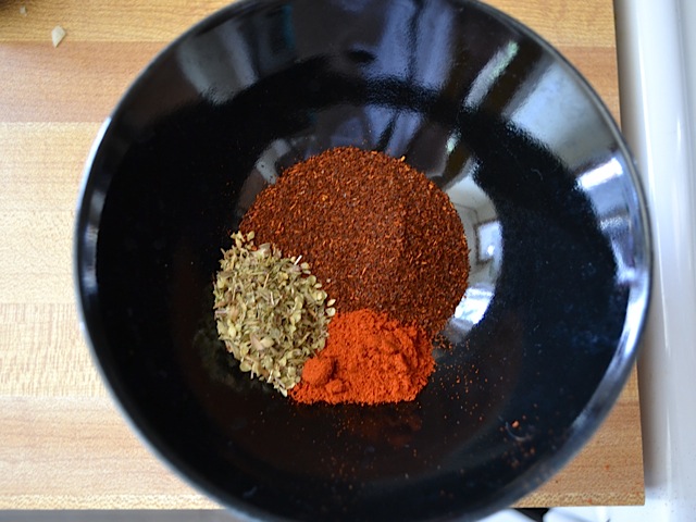 spices in small mixing bowl 
