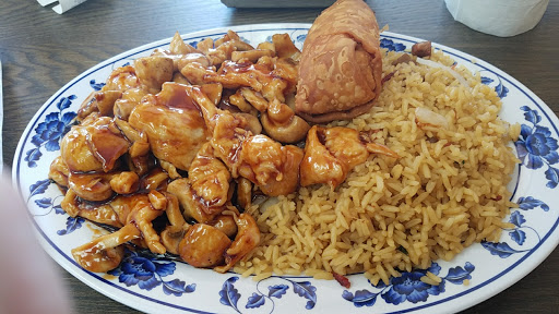 Restaurant «Ed Youngs Chinese Restaurant», reviews and photos, 107 Hempstead Turnpike, Farmingdale, NY 11735, USA