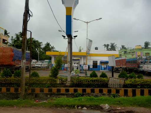 Bharat Petroleum Fuel Station, Grand Trunk Rd, Sarishapara, Chandannagar, West Bengal 712105, India, CNG_Station, state WB