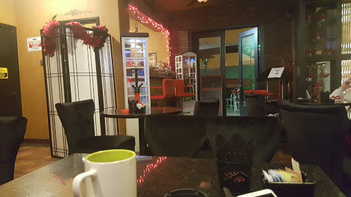 Hookah Bar «The Red Lounge Hookah & Crepe Cafe», reviews and photos, 222 N Glendora Ave, Glendora, CA 91741, USA
