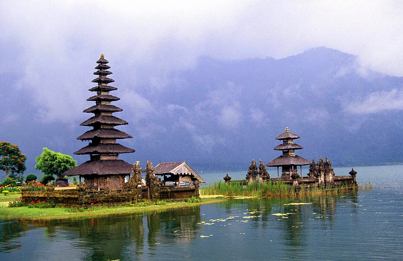 tempat wisata di indonesia yang jarang dikunjungi