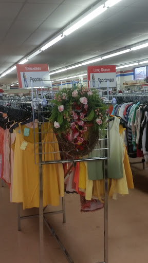 Thrift Store «Salvation Army Thrift Store», reviews and photos, 7000 Heisley Rd, Mentor, OH 44060, USA