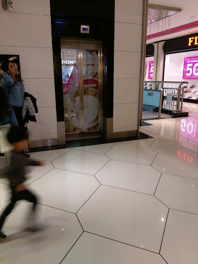 Photos of MetroPark Shopping and Entertainment Mall
