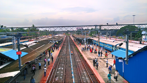 Ernakulam Jn, South Railway Station Road, Ernakulam South, Kochi, Kerala 682011, India, Public_Transportation_System, state KL