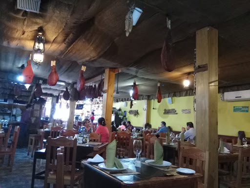 Parrilla & Restaurant El Corralero, Vicuña Mackenna 811, Temuco, IX Región, Chile, Restaurante | Araucanía