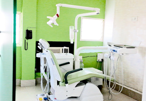 Bhandari Dental Care And Implant Center, opp. shyam talkies juna bilaspur, NH 200, Shanichari Bazar, Bilaspur, Chhattisgarh 495001, India, Clinic, state UP