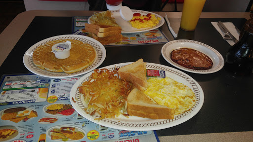 Breakfast Restaurant «Waffle House», reviews and photos, 1510 E 10th St, Jeffersonville, IN 47130, USA