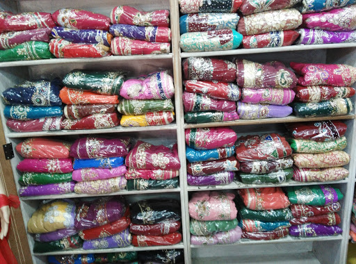 Hyderabad Naurang Ladies Emporium & Wedding Collection, Beside Casio Cafe, Mandi Bazar Rd, Sherpura, Warangal, Telangana 506002, India, Saree_Store, state TS