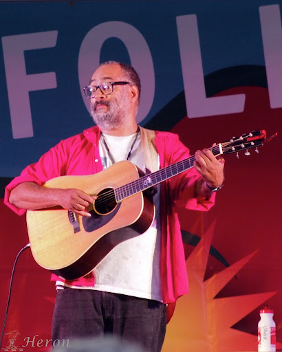 Vance Gilbert at CT Folk