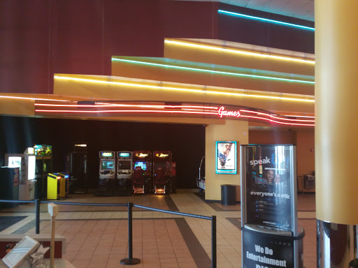 Movie Theater «Regal Cinemas Foothill Towne Center 22», reviews and photos, 26602 Towne Centre Dr, Foothill Ranch, CA 92610, USA