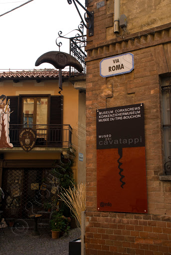 fotografia museo cavatappi barolo