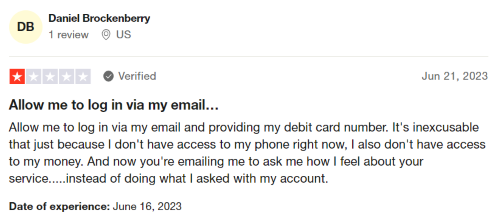 A negative Current Bank review from someone who had trouble accessing their account when they lost their phone. 