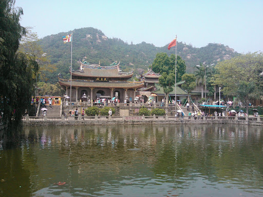 Nanputuo Temple