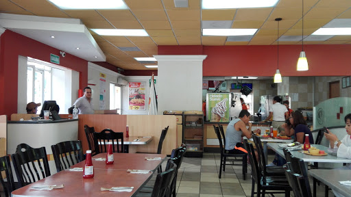 Pollo Campero, Cuarta Avenida Sur Kilómetro 2.6, Centro, 30700 Tapachula de Córdova y Ordoñez, Chis., México, Restaurante guatemalteco | CHIS