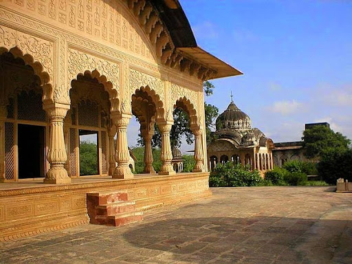 Холм Говардхан