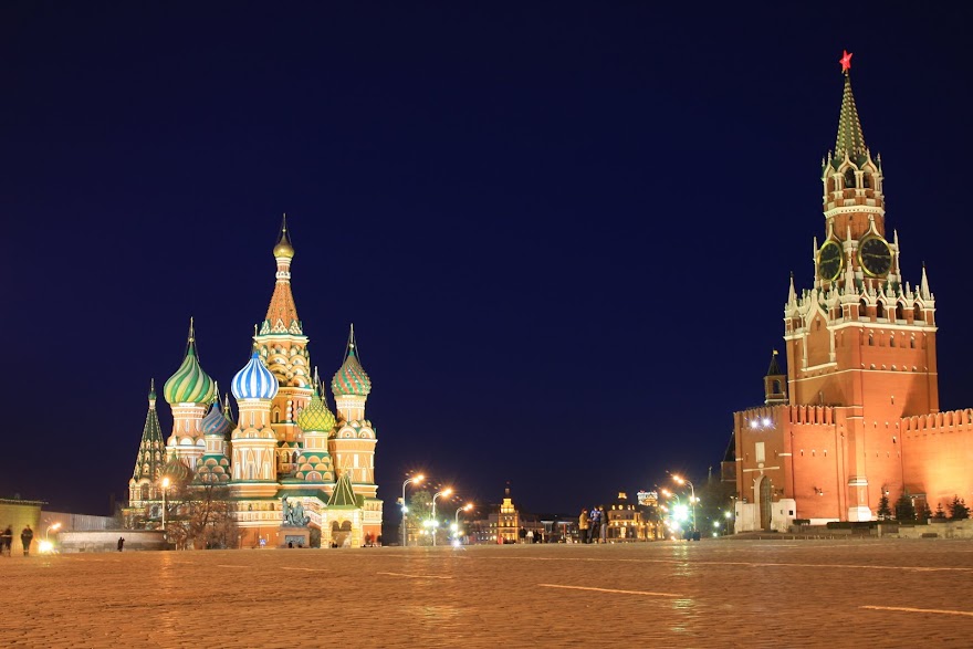 Visitar a PRAÇA VERMELHA À NOITE - Red Square by night, em Moscovo| Rússia