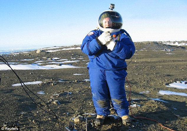 Οι στολές των αστροναυτών που θα χρησιμοποιηθούν στον πλανήτη Άρη …. –  physicsgg