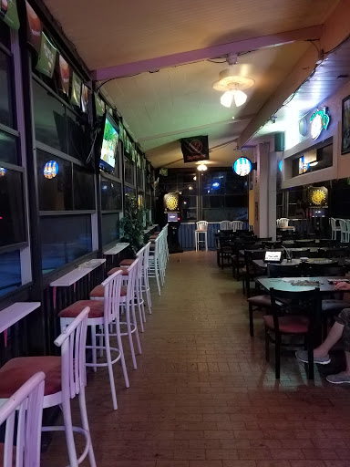 Bar & Grill «The Surf Bar and Grill», reviews and photos, 650 US-27, Minneola, FL 34715, USA