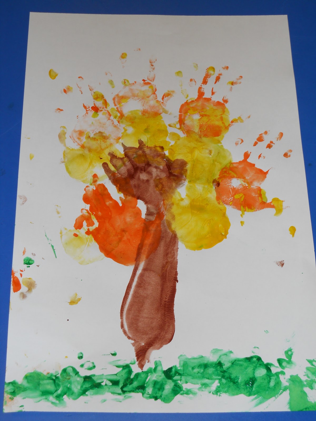 Learning and Teaching With Preschoolers: Blooming Tree Handprints