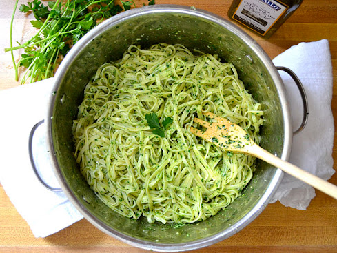 parsley pesto pasta