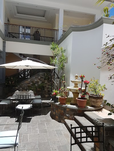 Photos of Le Courtyard Restaurant