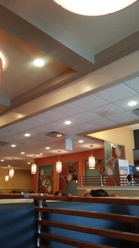 Restaurant «IHOP», reviews and photos, 495 Union St #2168, Waterbury, CT 06706, USA