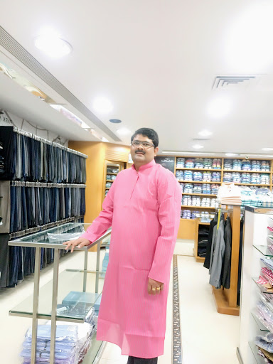 The Raymond Shop, Sayaji Library Rd, Madhumati Colony, Navsari, Gujarat 396445, India, Mobile_Phone_Shop, state GJ