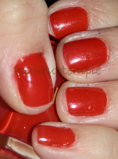niyot fire red nail polish